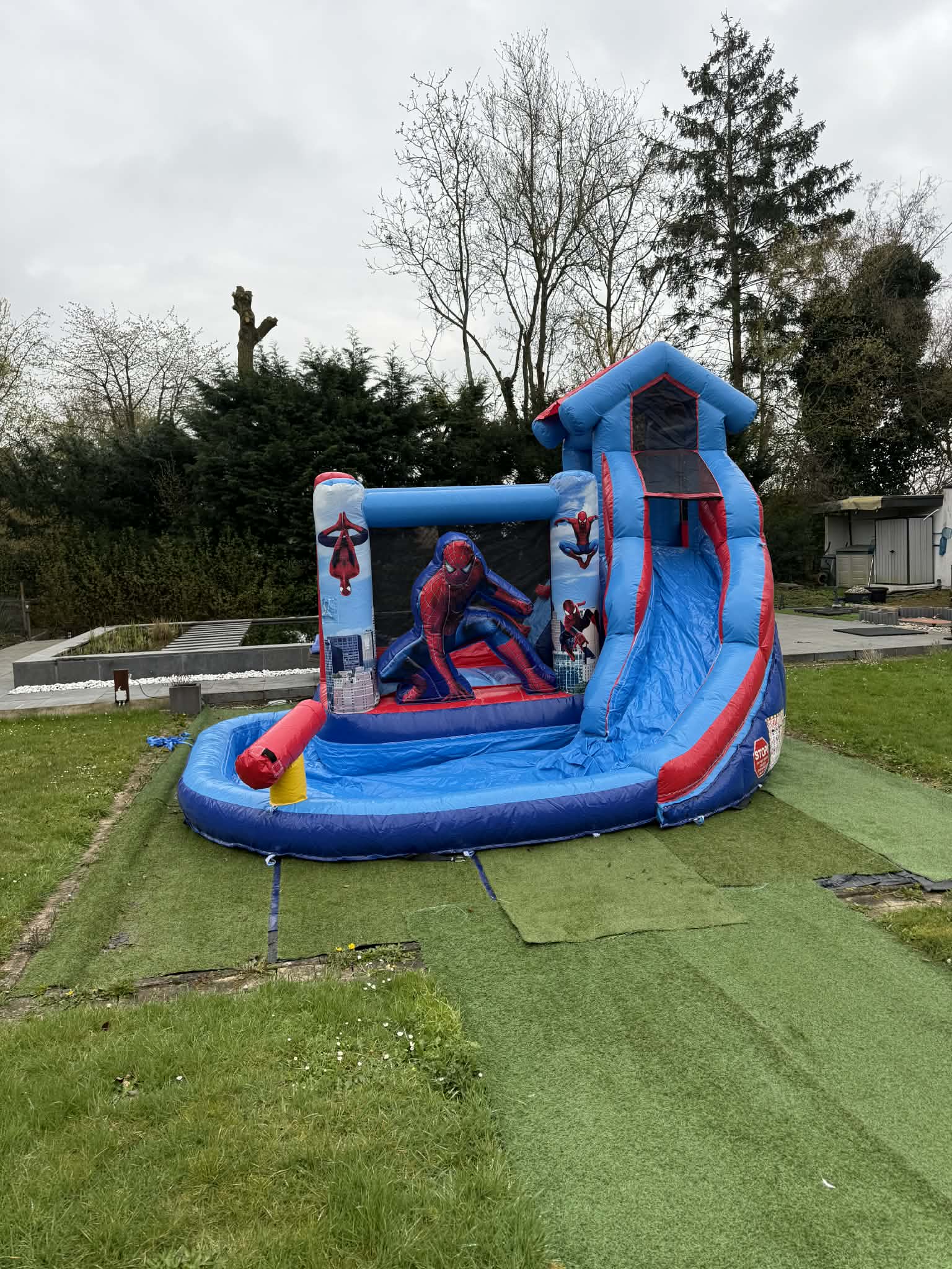 Spiderman met water - ballenbad – foto 2