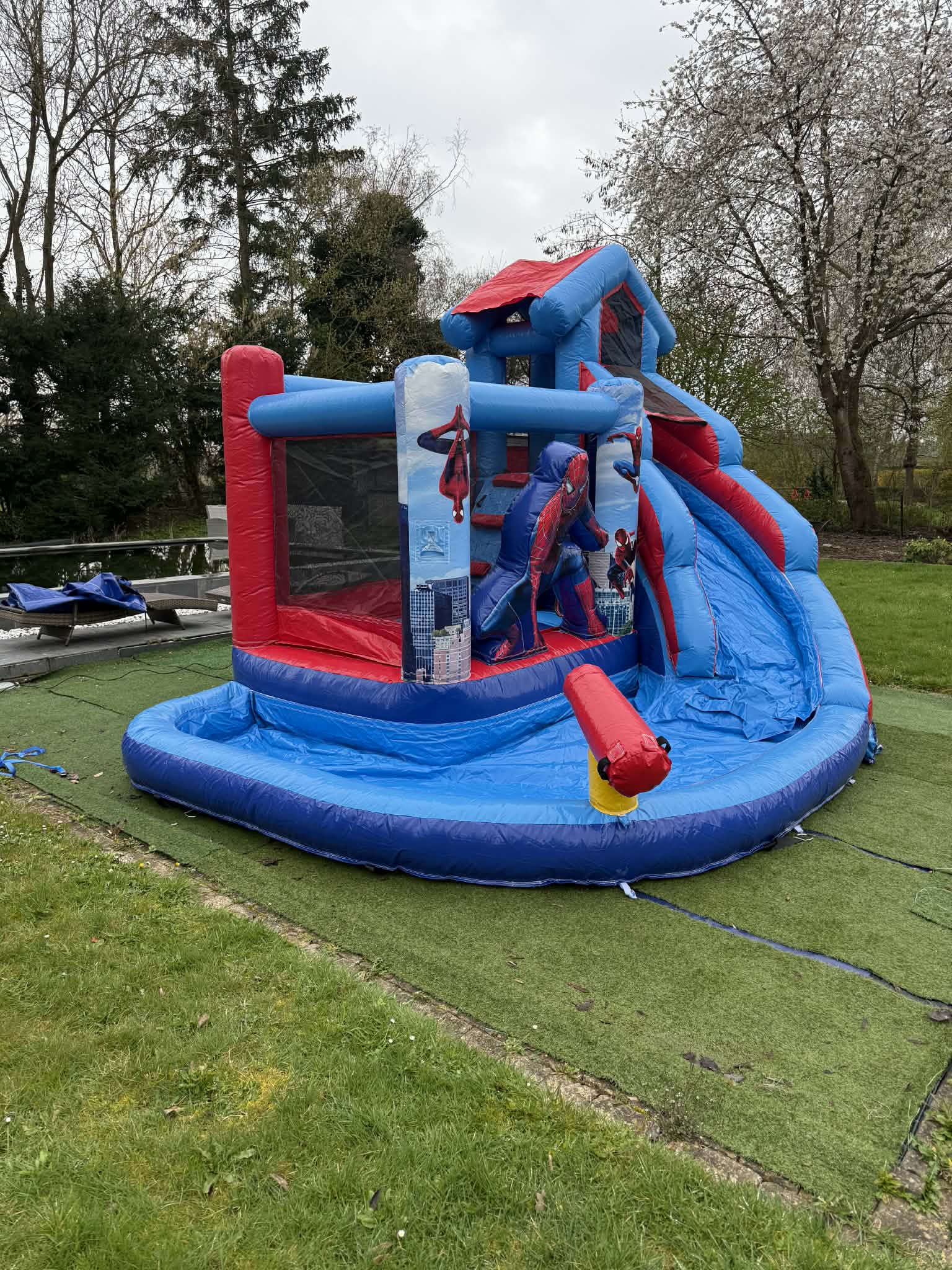 Spiderman met water - ballenbad – foto 3